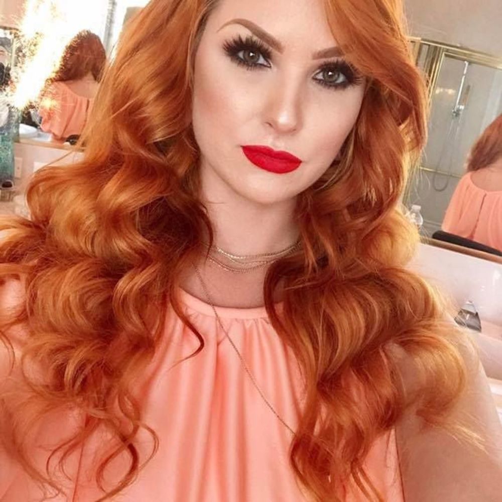 Meet your Posher, Corrine